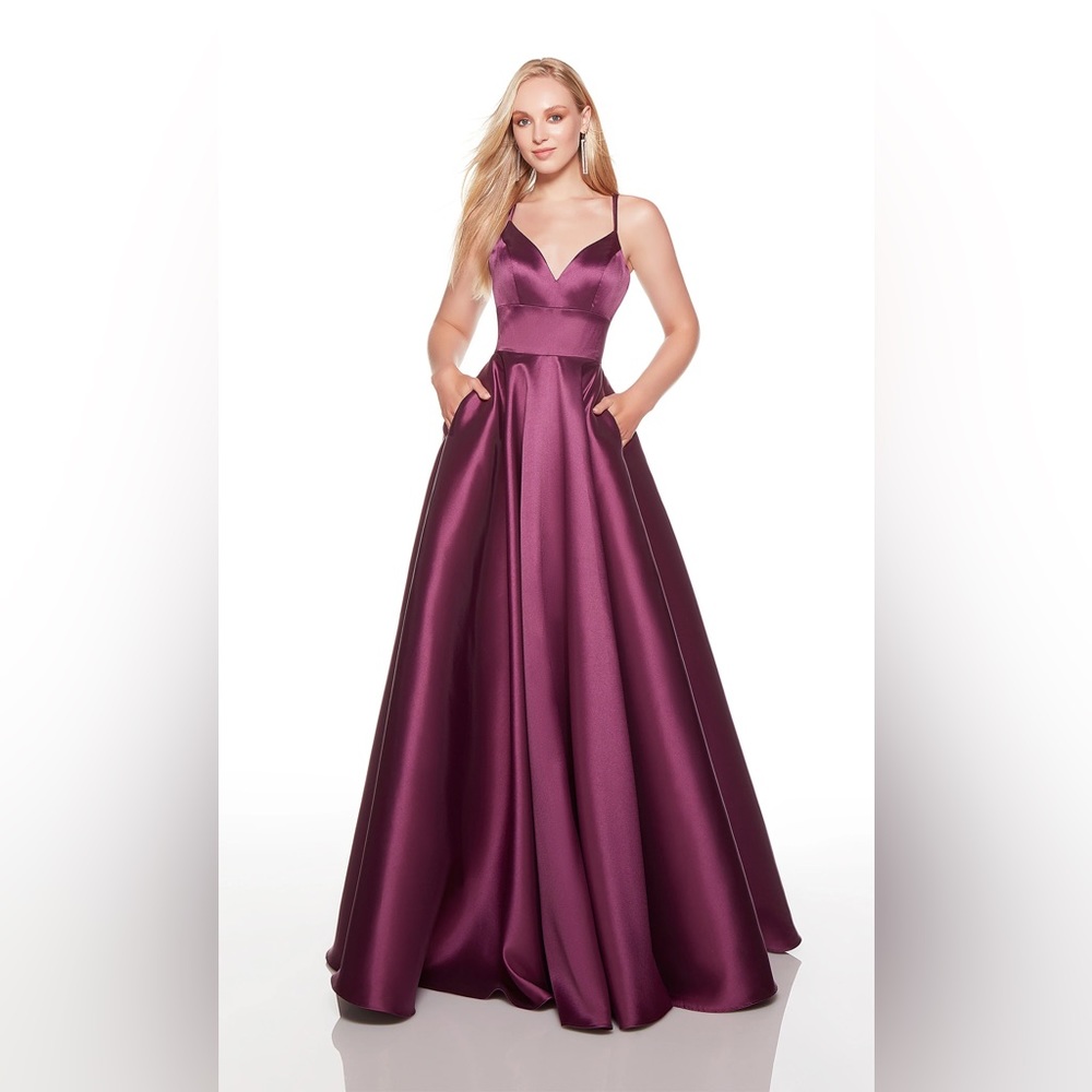 The secret dress #1754